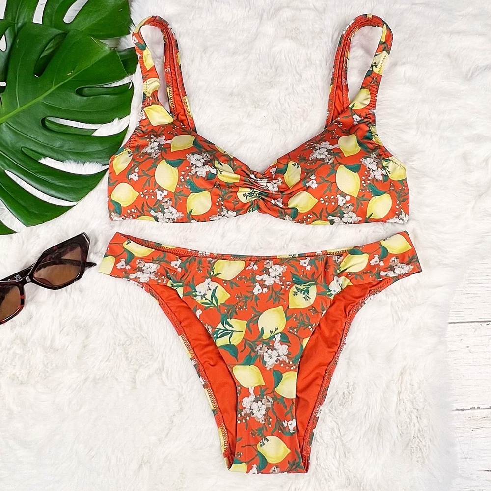 NEW La Perla Size Medium/ Large Amalfi Twist Lemon Print Floral Orange Bikini
